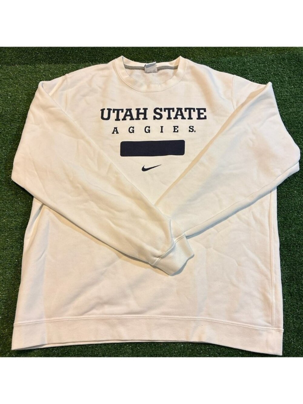 Utah State Aggies sweatshirt mens large white blue nike crewneck fleece football